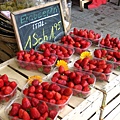 便宜又大顆的草莓