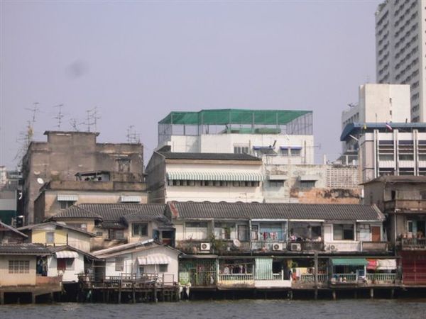 河邊風景