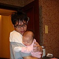 變的很會抱小孩的小叔 還是因為妹妹愛男生?