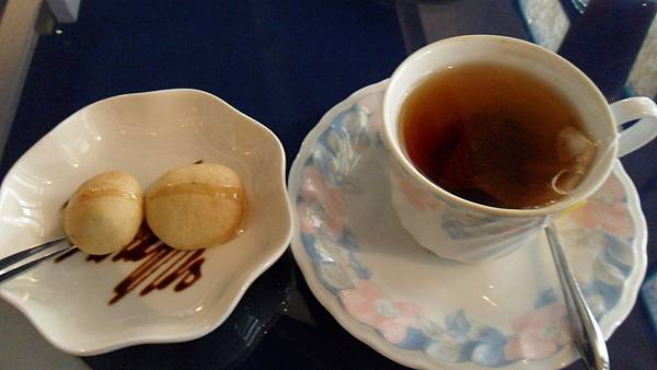 甜點+熱紅茶