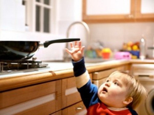 Kitchen-Safety-Tips-For-Kids-for-a-Toddler