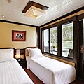 Vietnam Holiday - Paradise Luxury Cruise, Halong Bay - Deluxe Twin Balcony 01.jpg