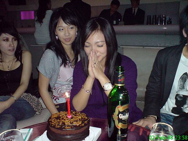 b-day 075.jpg