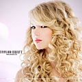 Lovely-Taylor-Wallpaper-taylor-swift-18344464-1024-768.jpg