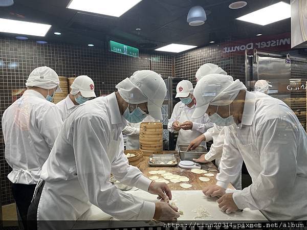 新竹鼎泰豐/小籠包居然有巧克力口味!太美味~一口接一口停不下