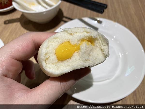 新竹鼎泰豐/小籠包居然有巧克力口味!太美味~一口接一口停不下