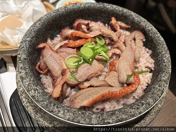 桃園中壢/中壢SOGO涓豆腐新開幕!! 海鮮煎餅料也太多~鴨