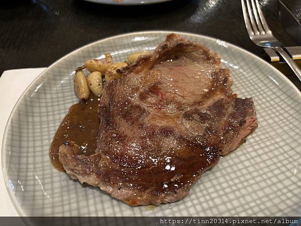 台北/寒舍艾美-探索廚房 ，buffet也有現做可麗餅?整顆