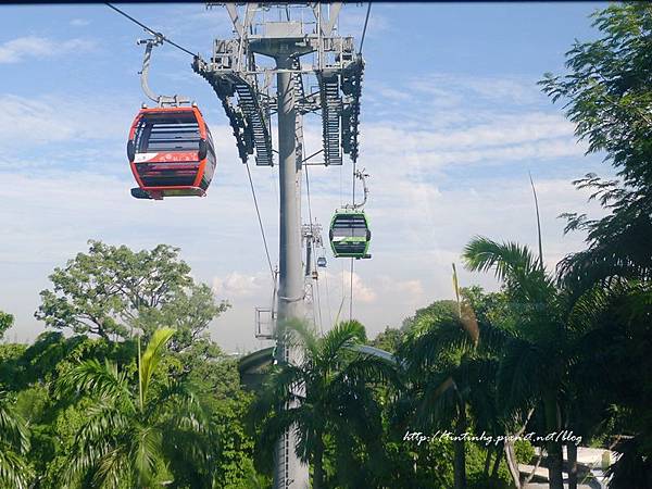 新加坡 聖淘沙交通 花柏山珠寶盒纜車the Jewel Box Cable Car 輕軌電車 沙灘火車 寫 記憶 拍 生活 走 旅行 痞客邦 新加坡 聖淘沙交通 花柏山珠寶盒纜車the Jewel Box Cable Car 輕軌電車 沙灘火車 寫 記憶 拍 生活 走 旅行 痞客邦