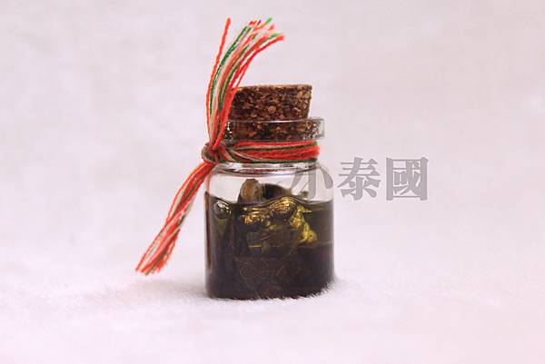 阿贊白礦_燕通人緣油01.JPG 阿贊白礦_燕通人緣油01.JPG