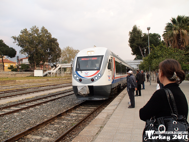 Selcuk train station to IZMIR airport