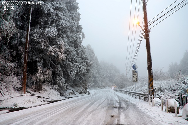 那一年宜蘭太平山下雪｜見晴懷古步道｜思源啞口，一起漫步在銀白