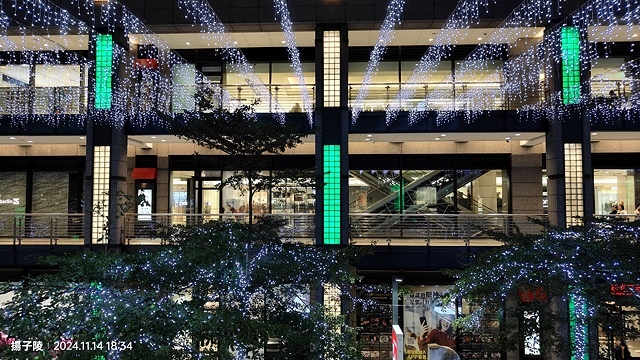 2024台北統一時代百貨｜愛‧Sharing聖誕樹🎄Purp