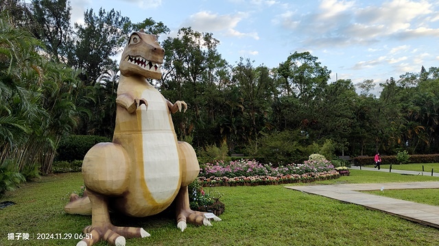 2024士林官邸菊展、菊伴動物派對,首次開放夜間賞花到晚上9 2024士林官邸菊展、菊伴動物派對,首次開放夜間賞花到晚上9