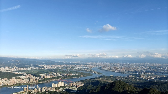 2025硬漢嶺登山記,楓櫃斗湖登山步道,日出與夕陽美景的完美 2025硬漢嶺登山記,楓櫃斗湖登山步道,日出與夕陽美景的完美