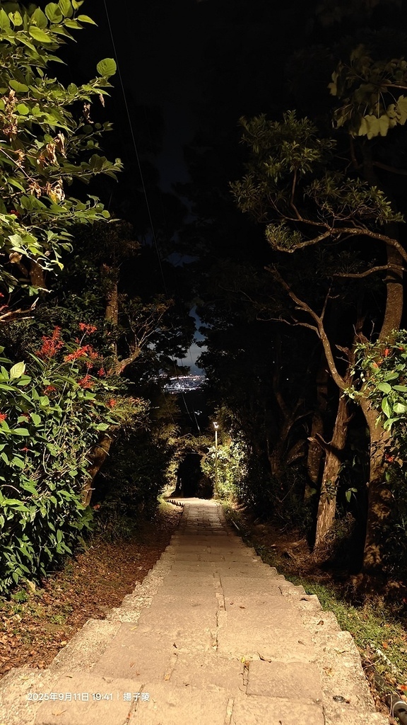 2025硬漢嶺登山記,楓櫃斗湖登山步道,日出與夕陽美景的完美 2025硬漢嶺登山記,楓櫃斗湖登山步道,日出與夕陽美景的完美