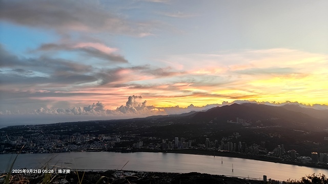 2025硬漢嶺登山記,楓櫃斗湖登山步道,日出與夕陽美景的完美 2025硬漢嶺登山記,楓櫃斗湖登山步道,日出與夕陽美景的完美