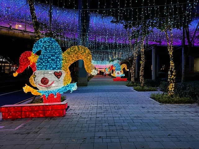 2025新北耶誕城夢幻開城🎄,一起走進馬戲嘉年華的奇幻世界, 2025新北耶誕城夢幻開城🎄,一起走進馬戲嘉年華的奇幻世界,