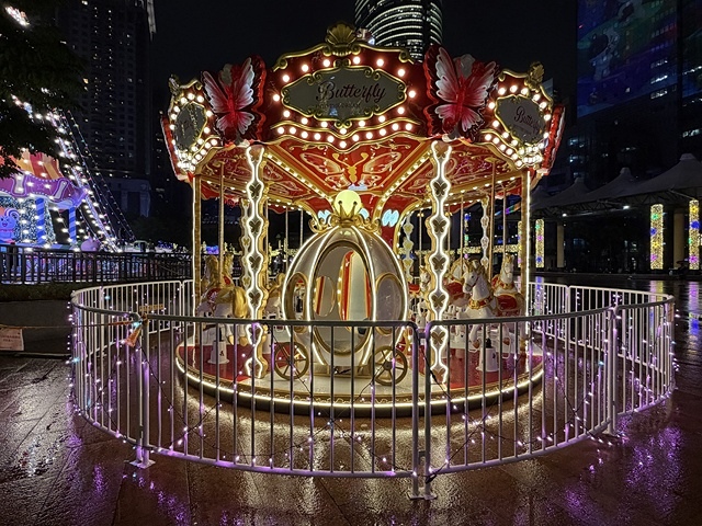 2025新北耶誕城夢幻開城🎄,一起走進馬戲嘉年華的奇幻世界, 2025新北耶誕城夢幻開城🎄,一起走進馬戲嘉年華的奇幻世界,