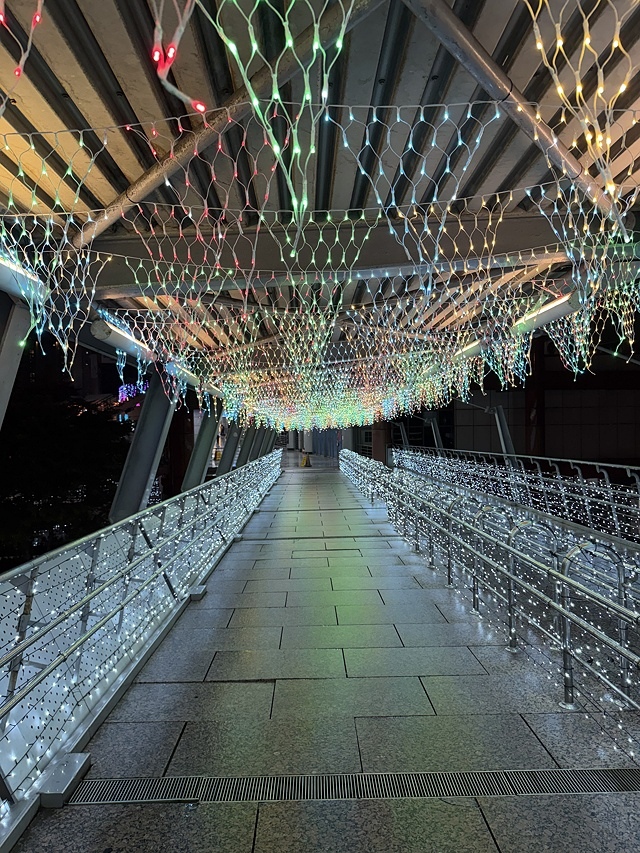 2025新北耶誕城夢幻開城🎄,一起走進馬戲嘉年華的奇幻世界, 2025新北耶誕城夢幻開城🎄,一起走進馬戲嘉年華的奇幻世界,