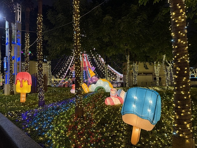 2025新北耶誕城夢幻開城🎄,一起走進馬戲嘉年華的奇幻世界, 2025新北耶誕城夢幻開城🎄,一起走進馬戲嘉年華的奇幻世界,