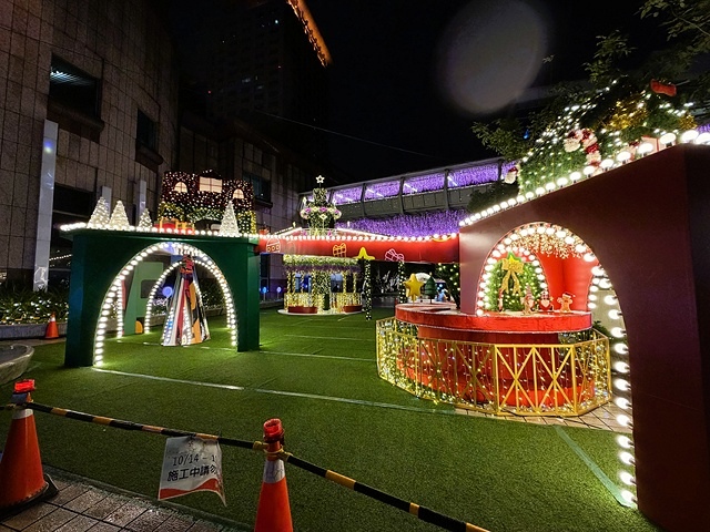 2025新北耶誕城夢幻開城🎄,一起走進馬戲嘉年華的奇幻世界, 2025新北耶誕城夢幻開城🎄,一起走進馬戲嘉年華的奇幻世界,