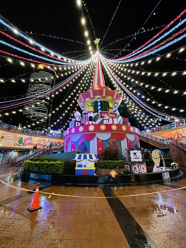 2025新北耶誕城夢幻開城🎄,一起走進馬戲嘉年華的奇幻世界, 2025新北耶誕城夢幻開城🎄,一起走進馬戲嘉年華的奇幻世界,