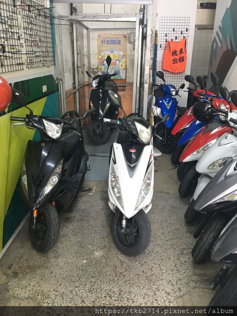 006_compressed.jpg 006_compressed.jpg