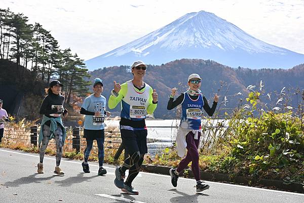 20231126 五十六馬-富士山馬拉松讓你心甘情願慢慢跑（