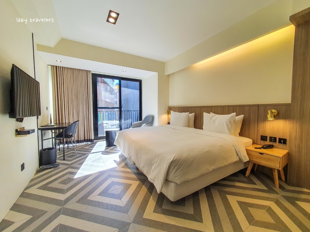 [心得] 屏東 恆春 黑牛角旅店 轉運站旁特色民宿