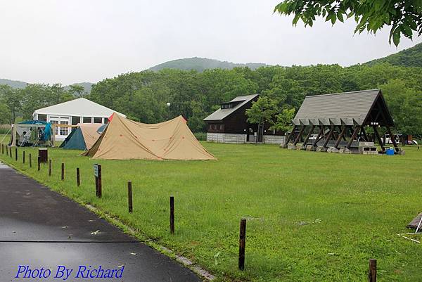 Rich 06_50_2510.jpg Rich 06_50_2510.jpg