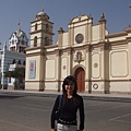 pisco小鎮唯一比較美的建築