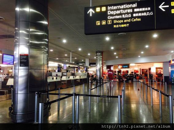 012 Melbourne T2 Check In Counters