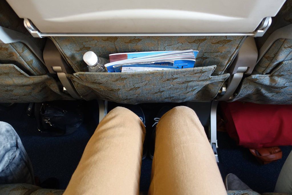 1642 DSC03067 Legroom.jpg