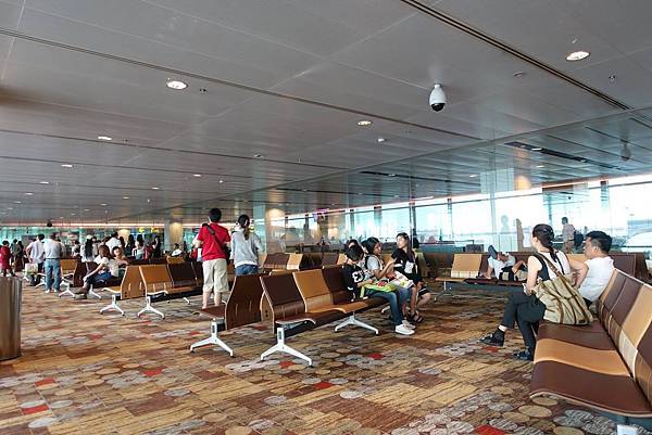 1334 DSC06837 Boarding Lounge (STD 1330)