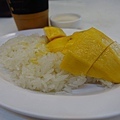 0940b DSC08167 Mango Sticky Rice and Iced Tea.jpg