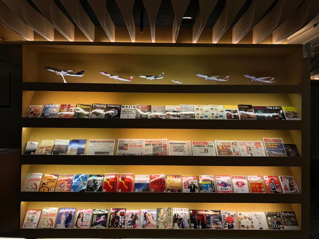 [分享] 馬航 MH367 TPE-KUL 初訪華航貴賓室