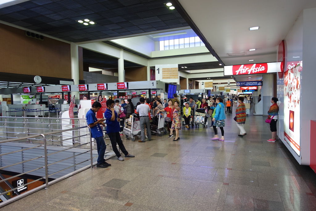 7 DSC03771 1001h Departure Hall for Intl Flights.JPG