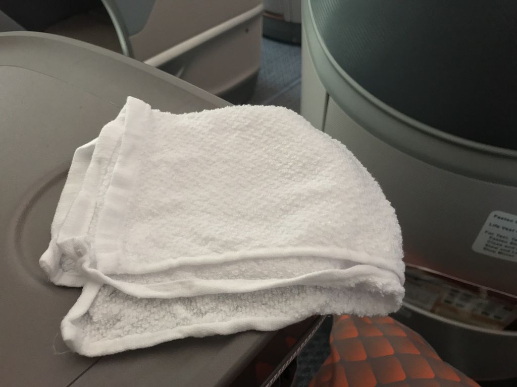 68a IMG_2474 1314h Hot Towel.jpg