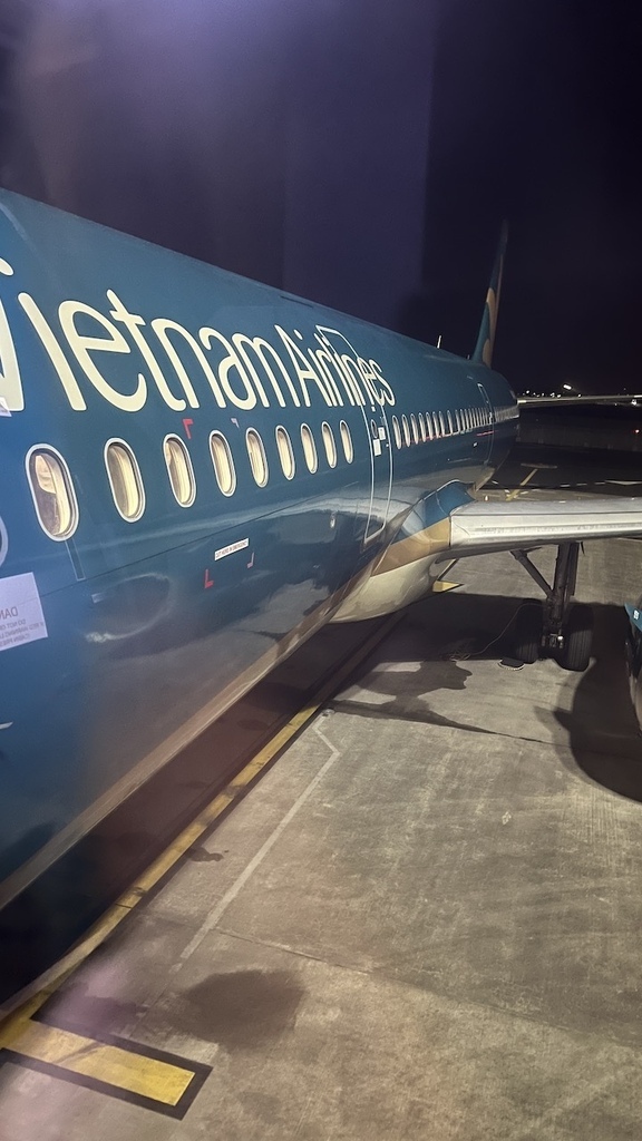 [分享] 越南航空 VN656 SIN-SGN 八年後再搭越航