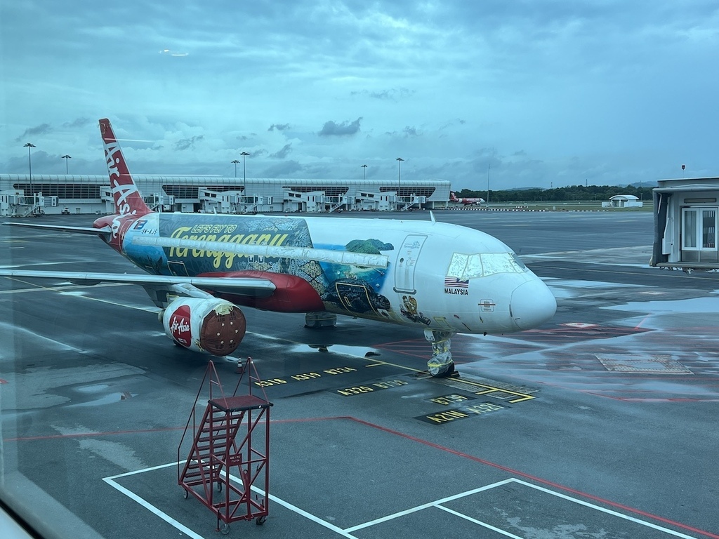 [分享] 亞洲航空 AK717 KUL-SIN 疫情時亞航飛行