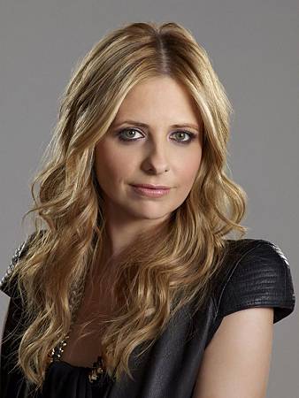 Ringer-Season-1-2-Cast-Photos-of-Sarah-Michelle-Gellar-ringer-24579367-1198-1600