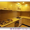 010-L型廚房設計，給女主人或傭人更便利的廚藝展現環境.jpg