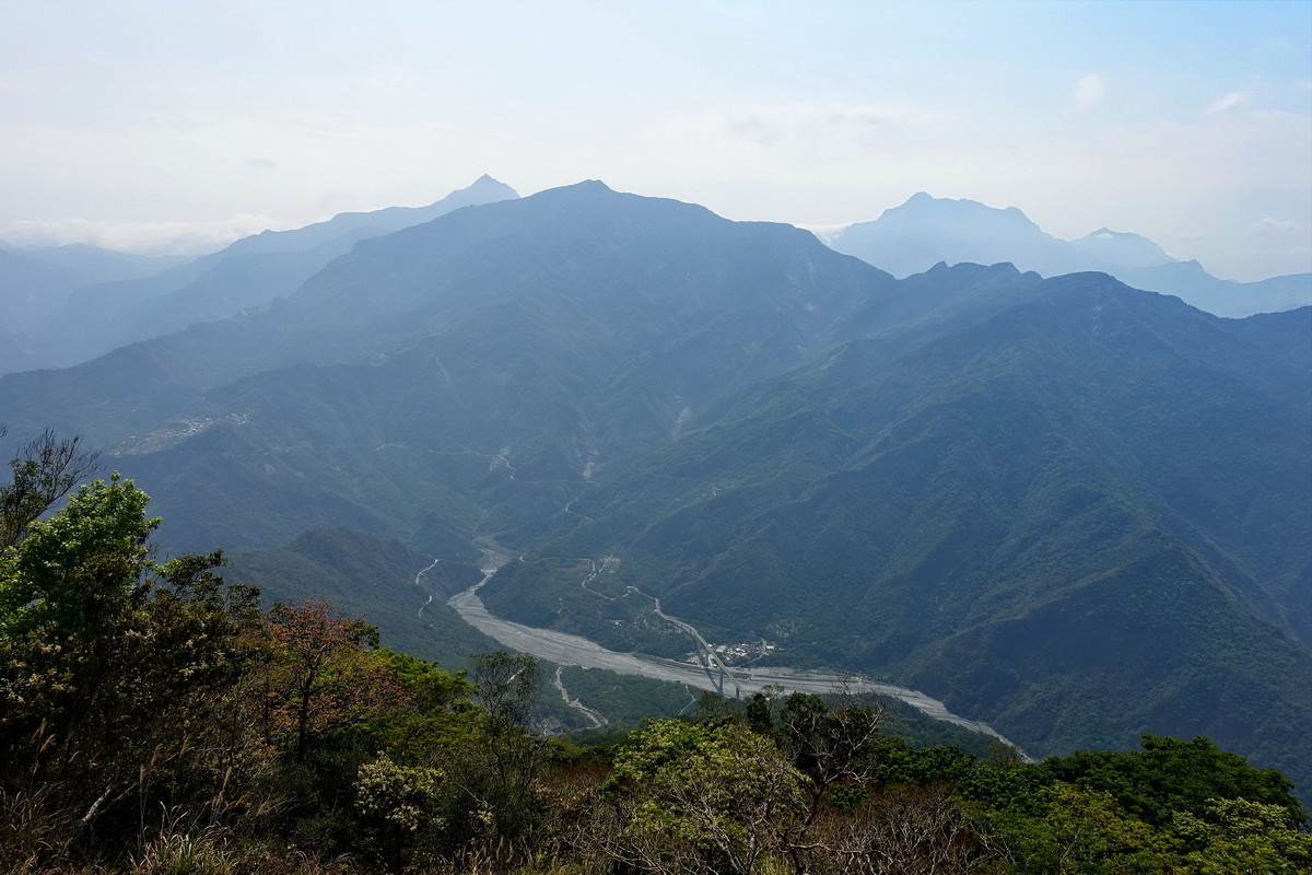 德文山-三地山縱走