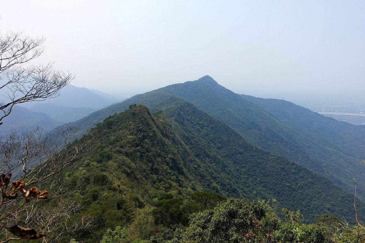 德文山-三地山縱走