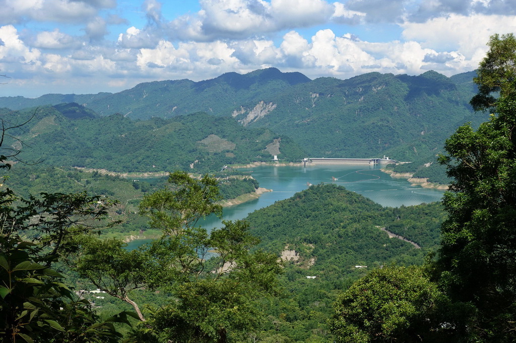 三腳南山、白馬亭、阿婆彎、大埔湖濱公園