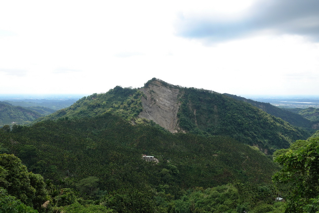 三腳南山、白馬亭、阿婆彎、大埔湖濱公園