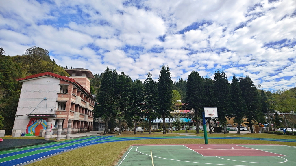 太平雲梯、佐登妮絲城堡