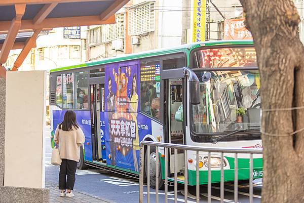 交通-板橋國中公車站前03.jpg