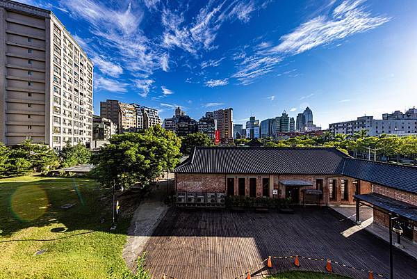 西門捷運宅｜貴暘御景-逸景樓｜燙金首都大道.中華路一段.西本